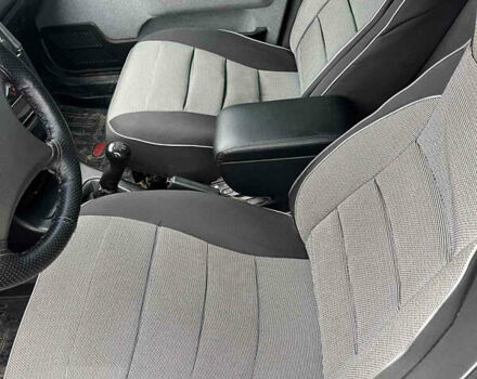 Серый ВАЗ 2111, объемом двигателя 1.6 л и пробегом 120 тыс. км за 2100 $, фото 5 на Automoto.ua