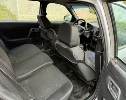 Серый ВАЗ 2111, объемом двигателя 1.6 л и пробегом 170 тыс. км за 1150 $, фото 5 на Automoto.ua