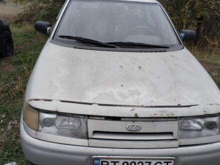 Серый ВАЗ 2111, объемом двигателя 1.5 л и пробегом 200 тыс. км за 500 $, фото 1 на Automoto.ua