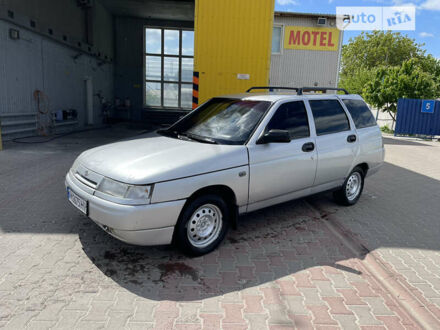 Серый ВАЗ 2111, объемом двигателя 1.5 л и пробегом 300 тыс. км за 1200 $, фото 1 на Automoto.ua