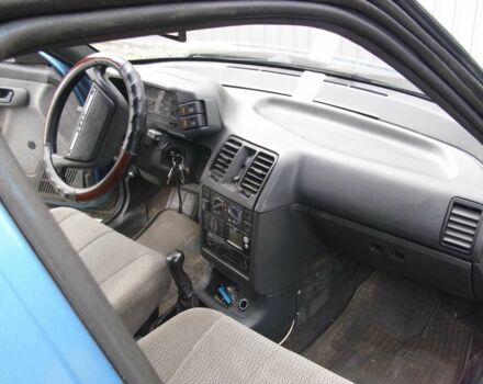 Синий ВАЗ 2111, объемом двигателя 1.5 л и пробегом 101 тыс. км за 1550 $, фото 8 на Automoto.ua