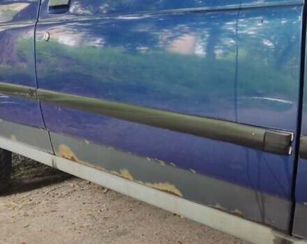 Синий ВАЗ 2111, объемом двигателя 1.5 л и пробегом 250 тыс. км за 1000 $, фото 3 на Automoto.ua