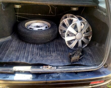 Синий ВАЗ 2111, объемом двигателя 1.6 л и пробегом 210 тыс. км за 1200 $, фото 7 на Automoto.ua