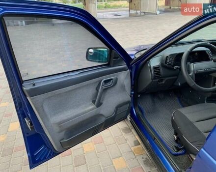 Синий ВАЗ 2111, объемом двигателя 1.6 л и пробегом 235 тыс. км за 2000 $, фото 12 на Automoto.ua