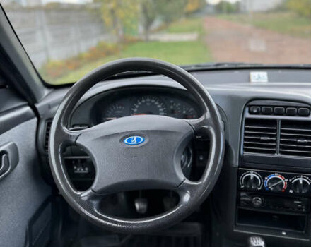 Синий ВАЗ 2111, объемом двигателя 1.6 л и пробегом 118 тыс. км за 3200 $, фото 4 на Automoto.ua