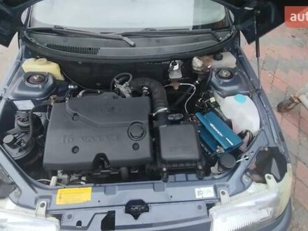 Синий ВАЗ 2111, объемом двигателя 1.6 л и пробегом 269 тыс. км за 1500 $, фото 1 на Automoto.ua