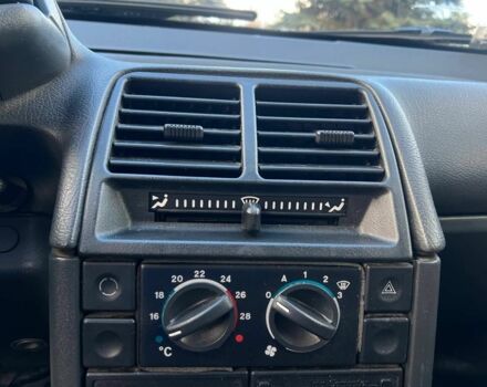 Зеленый ВАЗ 2111, объемом двигателя 1.5 л и пробегом 83 тыс. км за 1800 $, фото 9 на Automoto.ua