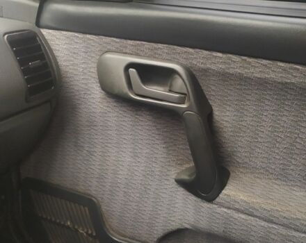 Зелений ВАЗ 2111, об'ємом двигуна 1 л та пробігом 279 тис. км за 1300 $, фото 5 на Automoto.ua