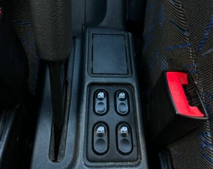 Зеленый ВАЗ 2111, объемом двигателя 1.5 л и пробегом 83 тыс. км за 1800 $, фото 12 на Automoto.ua