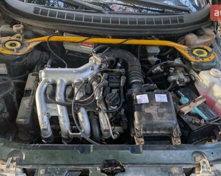 Зеленый ВАЗ 2111, объемом двигателя 1.5 л и пробегом 212 тыс. км за 1800 $, фото 5 на Automoto.ua