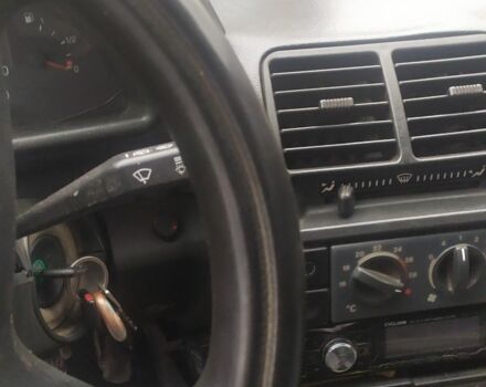 Зелений ВАЗ 2111, об'ємом двигуна 1 л та пробігом 279 тис. км за 1300 $, фото 4 на Automoto.ua