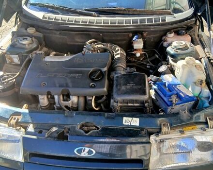 Зеленый ВАЗ 2111, объемом двигателя 1.5 л и пробегом 200 тыс. км за 1500 $, фото 2 на Automoto.ua