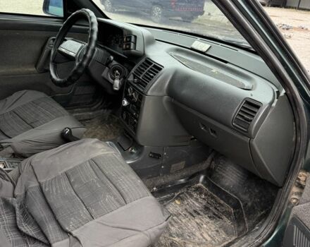 Зеленый ВАЗ 2111, объемом двигателя 1.5 л и пробегом 303 тыс. км за 1313 $, фото 5 на Automoto.ua