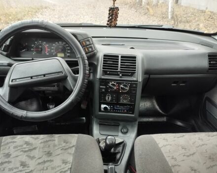 Зеленый ВАЗ 2111, объемом двигателя 1.6 л и пробегом 323 тыс. км за 1000 $, фото 1 на Automoto.ua