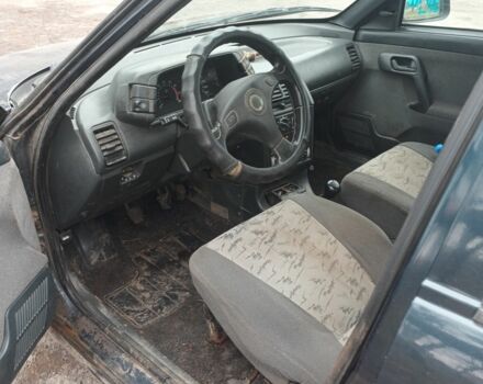 Зеленый ВАЗ 2111, объемом двигателя 1.6 л и пробегом 190 тыс. км за 800 $, фото 4 на Automoto.ua