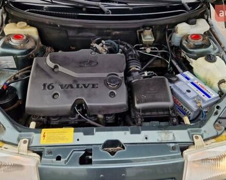 Зелений ВАЗ 2111, об'ємом двигуна 1.6 л та пробігом 134 тис. км за 2350 $, фото 23 на Automoto.ua