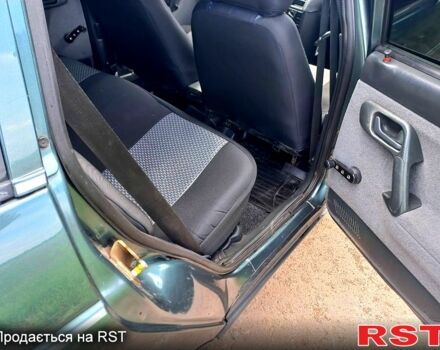 Зеленый ВАЗ 2111, объемом двигателя 1.6 л и пробегом 183 тыс. км за 2700 $, фото 8 на Automoto.ua