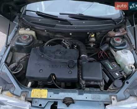 Зеленый ВАЗ 2111, объемом двигателя 1.6 л и пробегом 186 тыс. км за 2200 $, фото 5 на Automoto.ua