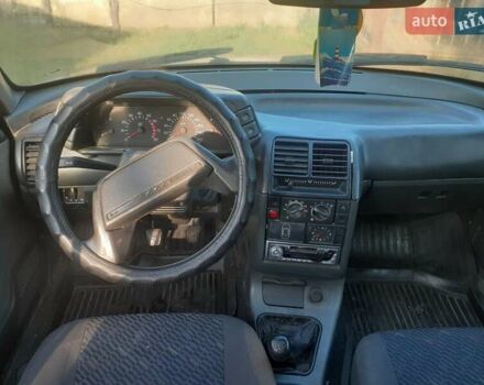 Зеленый ВАЗ 2111, объемом двигателя 1.6 л и пробегом 500 тыс. км за 1100 $, фото 3 на Automoto.ua