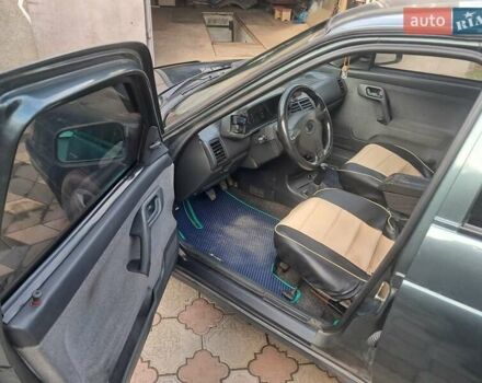 Зеленый ВАЗ 2111, объемом двигателя 1.6 л и пробегом 290 тыс. км за 1650 $, фото 7 на Automoto.ua