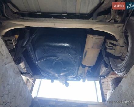 Зелений ВАЗ 2111, об'ємом двигуна 1.6 л та пробігом 288 тис. км за 2000 $, фото 14 на Automoto.ua