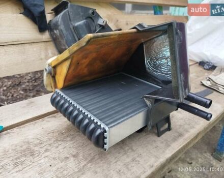 Зелений ВАЗ 2111, об'ємом двигуна 1.6 л та пробігом 288 тис. км за 2000 $, фото 16 на Automoto.ua