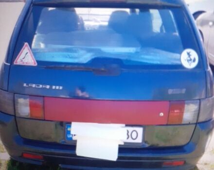 Зеленый ВАЗ 2111, объемом двигателя 1.56 л и пробегом 258 тыс. км за 1914 $, фото 1 на Automoto.ua