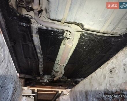 Зелений ВАЗ 2111, об'ємом двигуна 1.6 л та пробігом 288 тис. км за 2000 $, фото 15 на Automoto.ua