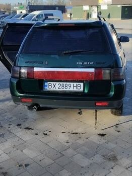 Зеленый ВАЗ 2111, объемом двигателя 1.5 л и пробегом 280 тыс. км за 1200 $, фото 1 на Automoto.ua