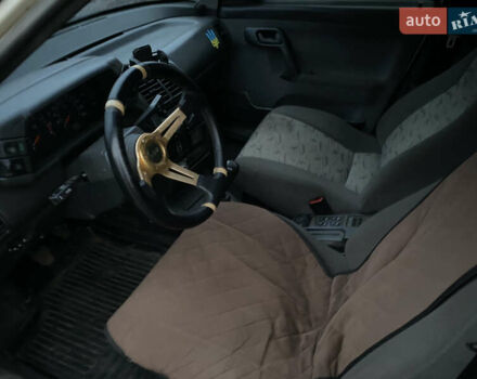 Бежевый ВАЗ 2112, объемом двигателя 1.6 л и пробегом 200 тыс. км за 1450 $, фото 13 на Automoto.ua