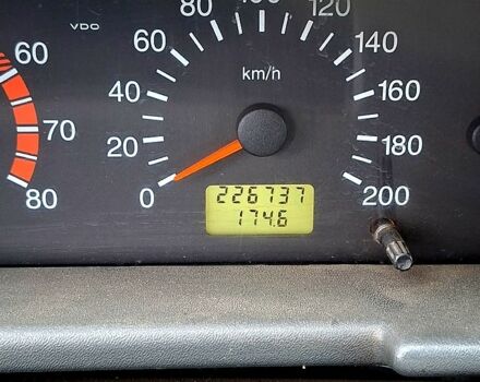 Чорний ВАЗ 2112, об'ємом двигуна 1.5 л та пробігом 227 тис. км за 1000 $, фото 3 на Automoto.ua