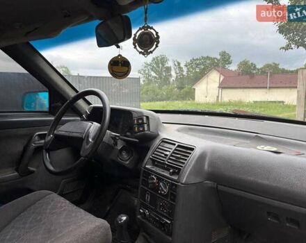 Черный ВАЗ 2112, объемом двигателя 0 л и пробегом 220 тыс. км за 1100 $, фото 4 на Automoto.ua