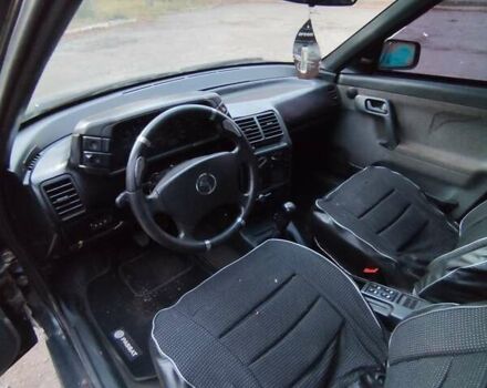 Чорний ВАЗ 2112, об'ємом двигуна 1.6 л та пробігом 220 тис. км за 1500 $, фото 10 на Automoto.ua