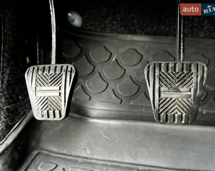 Чорний ВАЗ 2112, об'ємом двигуна 1.6 л та пробігом 120 тис. км за 1999 $, фото 7 на Automoto.ua