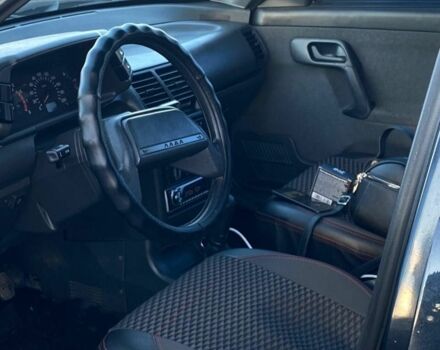 Черный ВАЗ 2112, объемом двигателя 1.6 л и пробегом 166 тыс. км за 2300 $, фото 6 на Automoto.ua