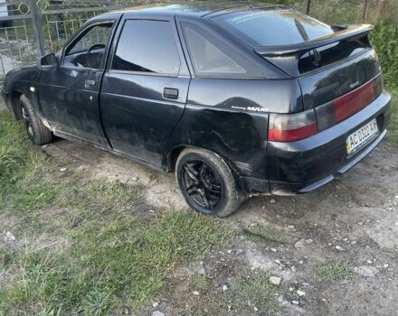 Черный ВАЗ 2112, объемом двигателя 2 л и пробегом 200 тыс. км за 628 $, фото 1 на Automoto.ua