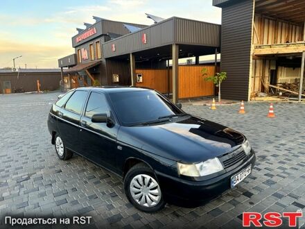 ВАЗ 2112 2006 у Новоукраинке на Automoto.ua Чорний ВАЗ 2112, об'ємом двигуна 1.6 л та пробігом 208 тис. км за 1750 $, фото 1 на Automoto.ua