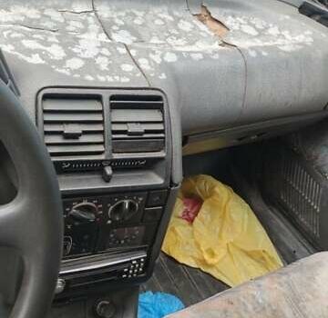 Фіолетовий ВАЗ 2112, об'ємом двигуна 1.6 л та пробігом 250 тис. км за 600 $, фото 13 на Automoto.ua