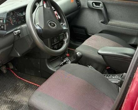 Красный ВАЗ 2112, объемом двигателя 1.6 л и пробегом 222 тыс. км за 2700 $, фото 8 на Automoto.ua