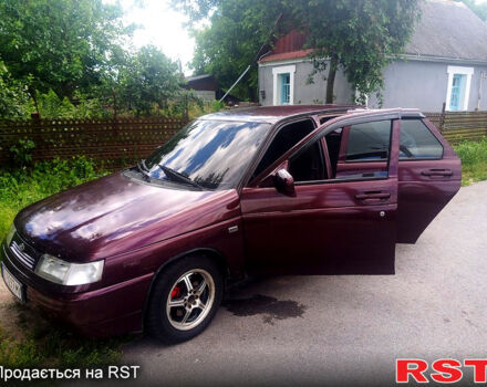 Красный ВАЗ 2112, объемом двигателя 1.6 л и пробегом 250 тыс. км за 1670 $, фото 1 на Automoto.ua