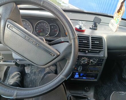 Червоний ВАЗ 2112, об'ємом двигуна 1.5 л та пробігом 260 тис. км за 1955 $, фото 3 на Automoto.ua