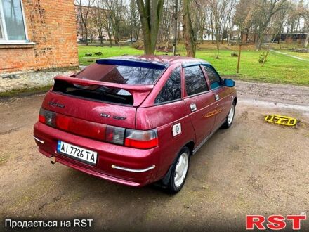 ВАЗ 2112 2005 в Обухове на Automoto.ua Красный ВАЗ 2112, объемом двигателя 16 л и пробегом 176 тыс. км за 2650 $, фото 1 на Automoto.ua