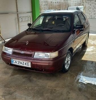 Красный ВАЗ 2112, объемом двигателя 1.6 л и пробегом 222 тыс. км за 1750 $, фото 1 на Automoto.ua