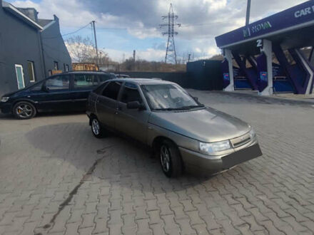 Жовтий ВАЗ 2112, об'ємом двигуна 1.6 л та пробігом 200 тис. км за 2200 $, фото 1 на Automoto.ua