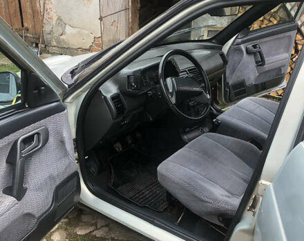 Серый ВАЗ 2112, объемом двигателя 1.5 л и пробегом 335 тыс. км за 950 $, фото 6 на Automoto.ua