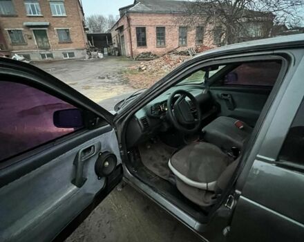 Серый ВАЗ 2112, объемом двигателя 1.5 л и пробегом 422 тыс. км за 1800 $, фото 5 на Automoto.ua