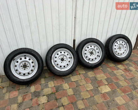 Серый ВАЗ 2112, объемом двигателя 1.6 л и пробегом 250 тыс. км за 2300 $, фото 5 на Automoto.ua