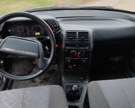 Серый ВАЗ 2112, объемом двигателя 1.5 л и пробегом 350 тыс. км за 1900 $, фото 16 на Automoto.ua