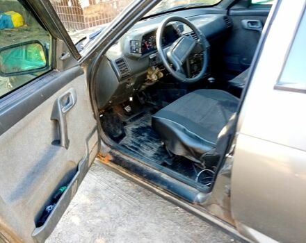 Серый ВАЗ 2112, объемом двигателя 1.6 л и пробегом 370 тыс. км за 600 $, фото 3 на Automoto.ua