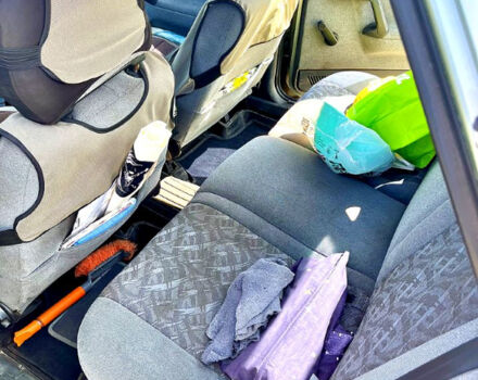 Серый ВАЗ 2112, объемом двигателя 1.6 л и пробегом 320 тыс. км за 2200 $, фото 4 на Automoto.ua